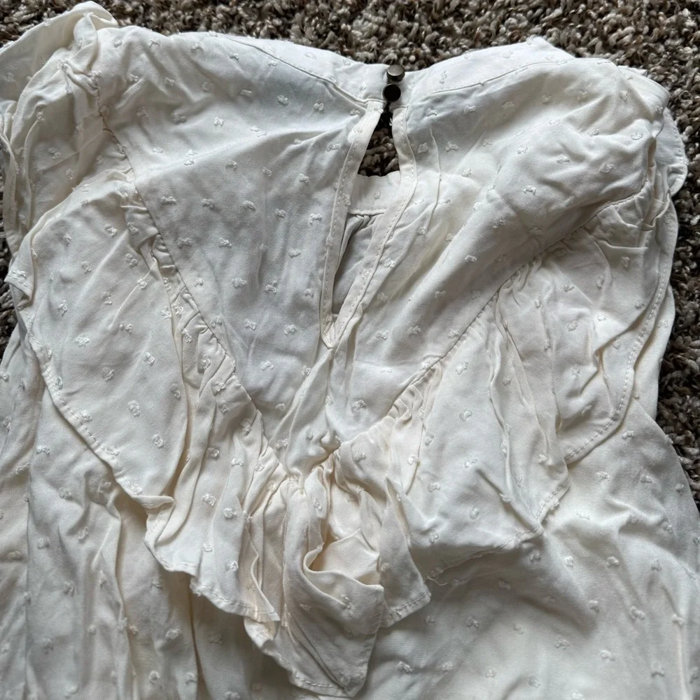 WILD FABLE RUFFLE NECK TOP - Picture 4 of 4